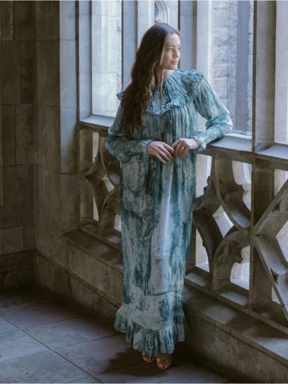 Lilly Ruffled Marble-Print Maxi Dress in Teal L/XL